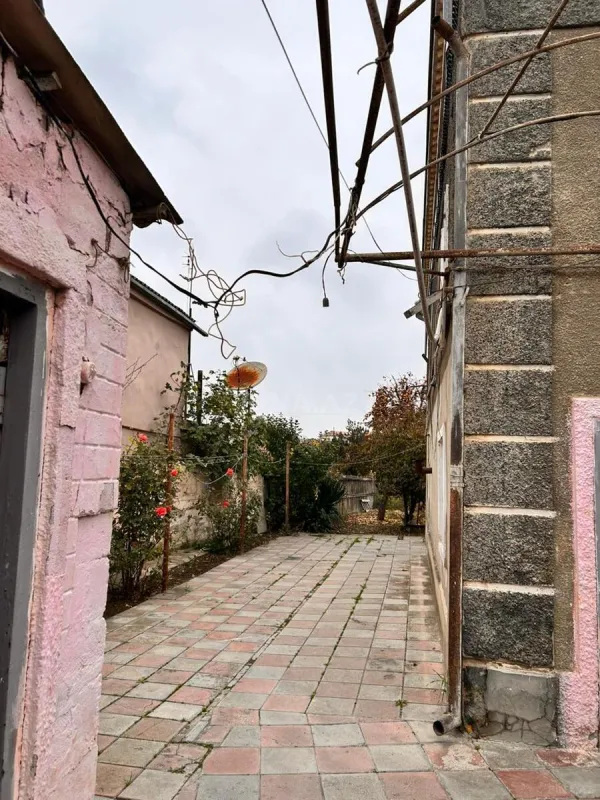 Satılır 6 otaqlı həyət evi 171.6 m²