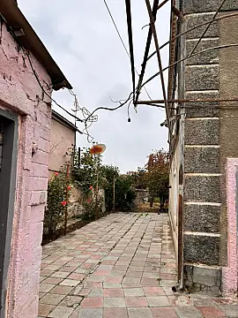 Satılır 6 otaqlı həyət evi 171.6 m²
