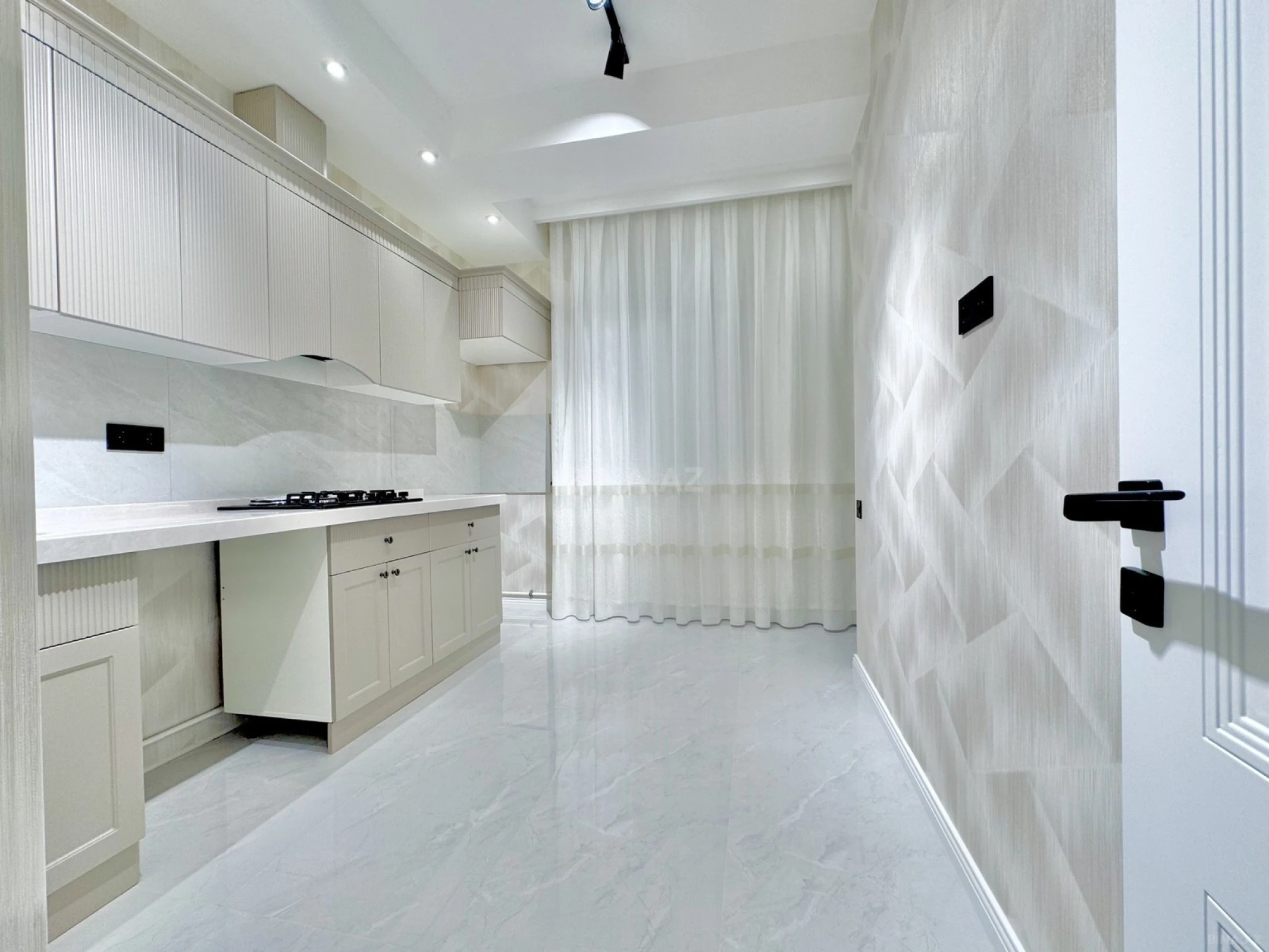 Satılır 3 otaqlı mənzil 90 m²