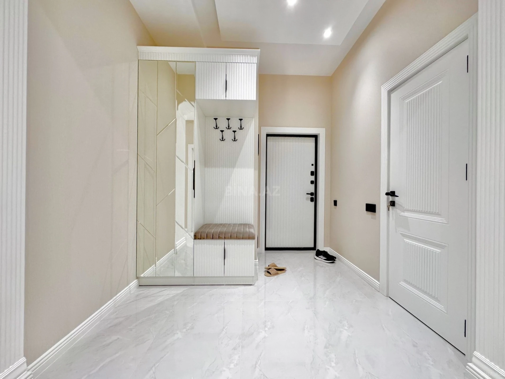 Satılır 3 otaqlı mənzil 90 m²