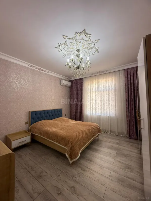 Satılır 5 otaqlı həyət evi 208 m²