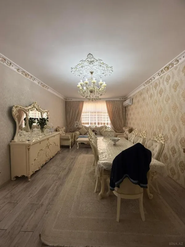 Satılır 5 otaqlı həyət evi 208 m²