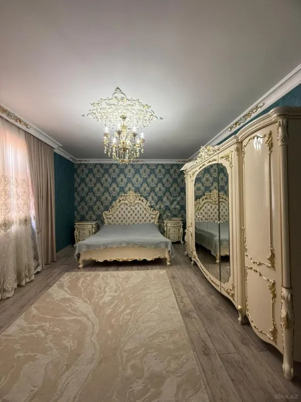 Satılır 5 otaqlı həyət evi 208 m²