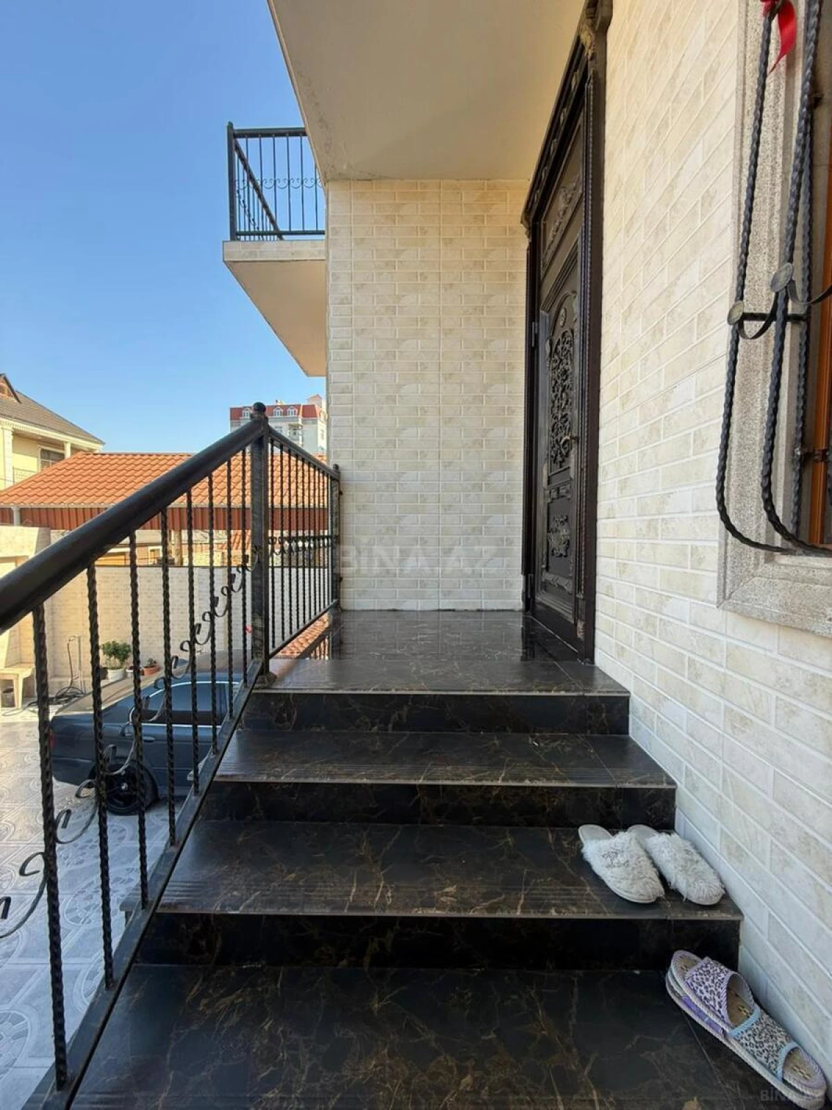 Satılır 5 otaqlı həyət evi 208 m²