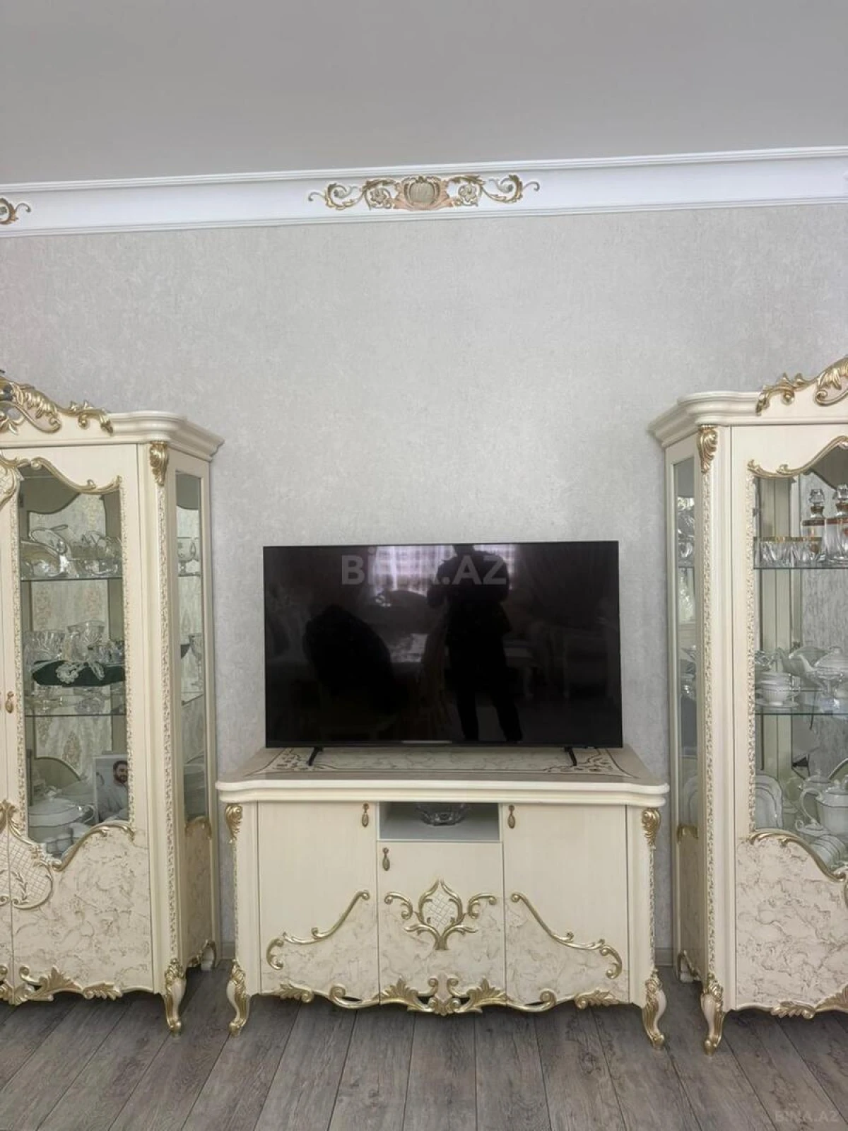 Satılır 5 otaqlı həyət evi 208 m²