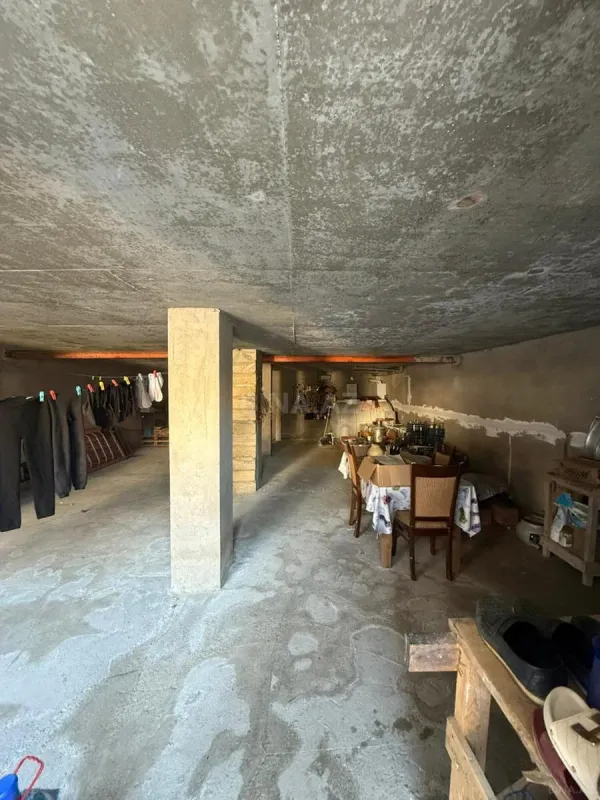 Satılır 5 otaqlı həyət evi 208 m²