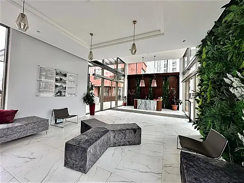 Satılır 3 otaqlı mənzil 112 m²