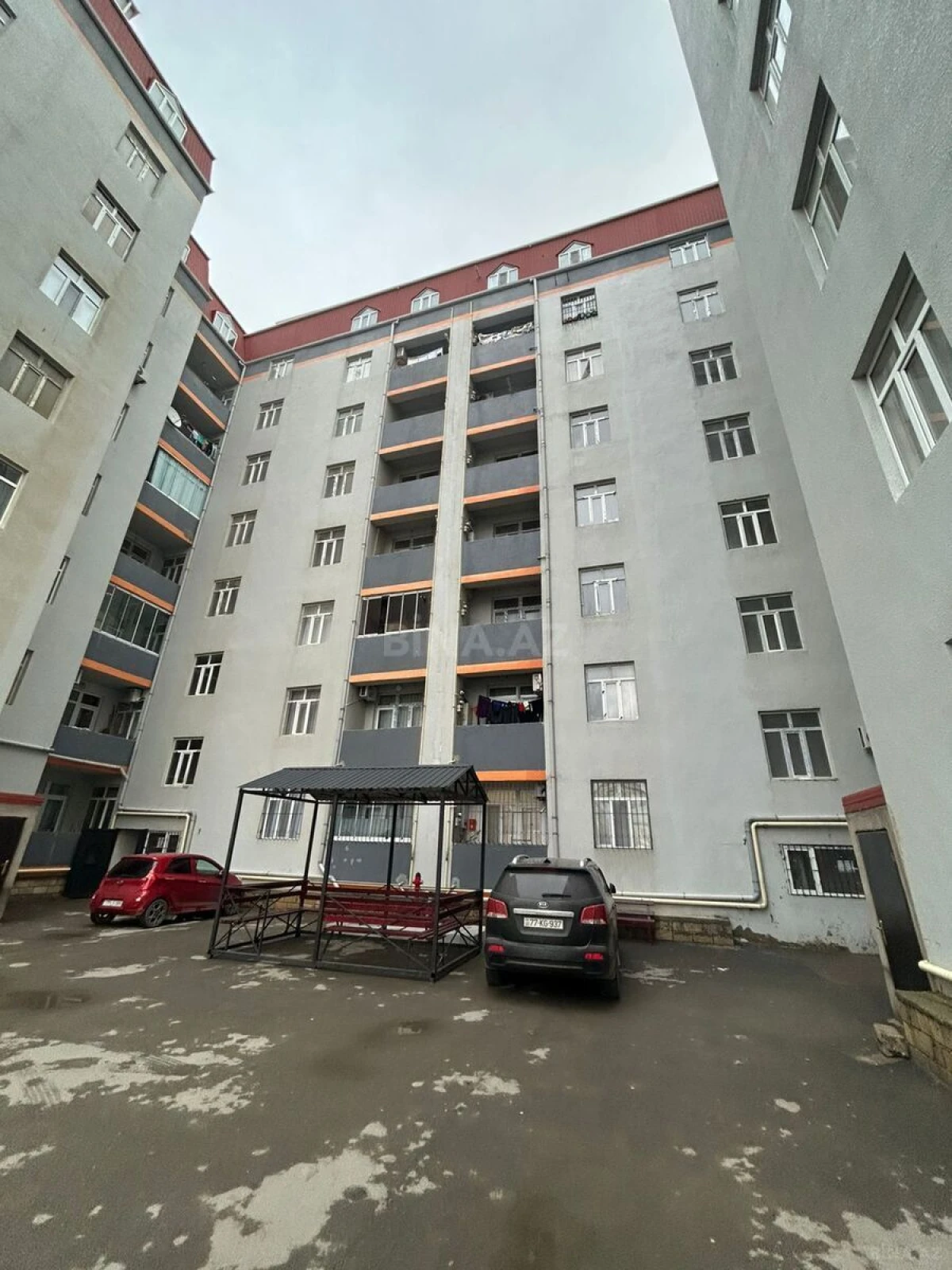 Satılır 3 otaqlı mənzil 81.5 m²