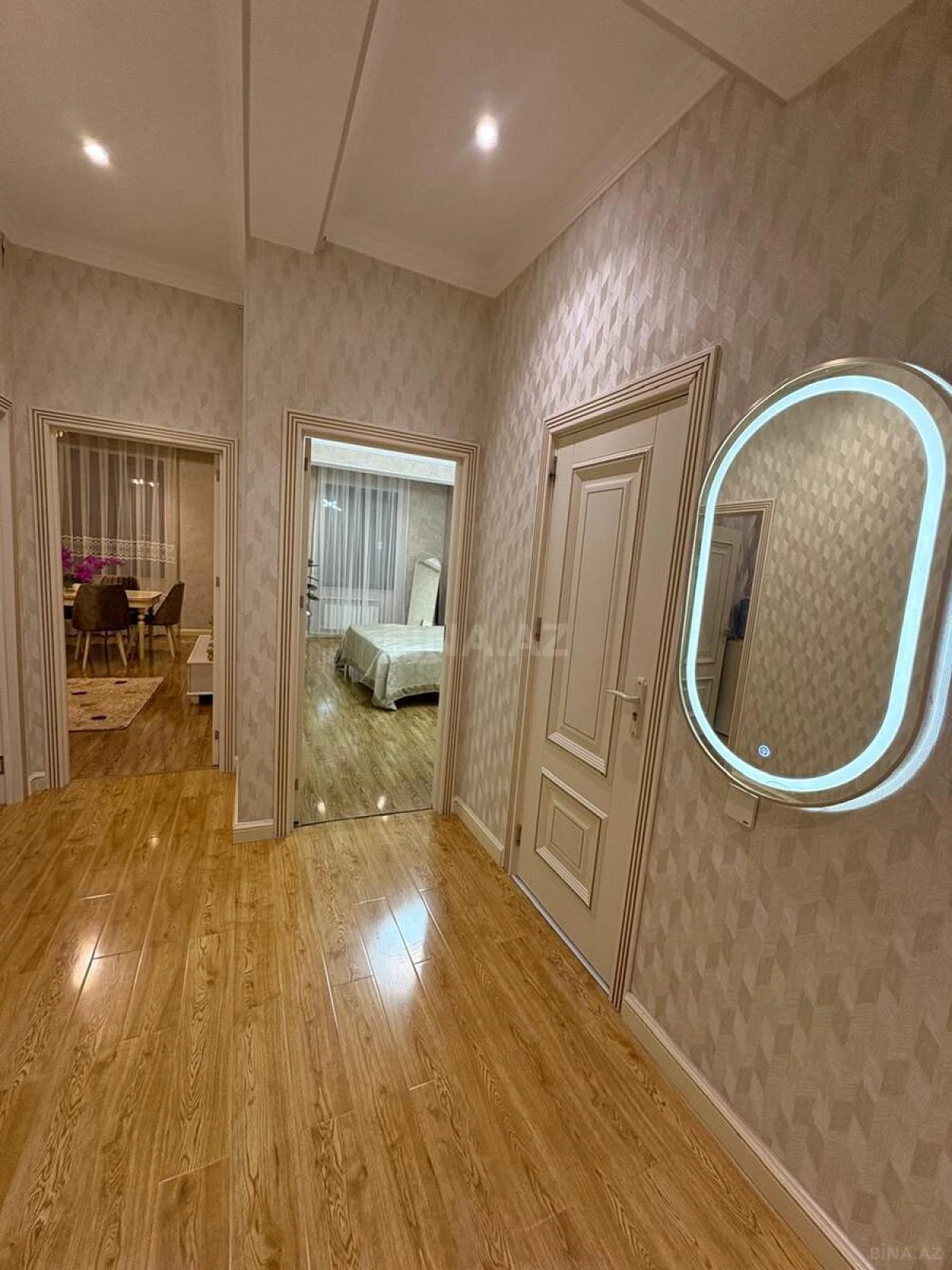 Kirayə verilir 2 otaqlı mənzil 85 m²