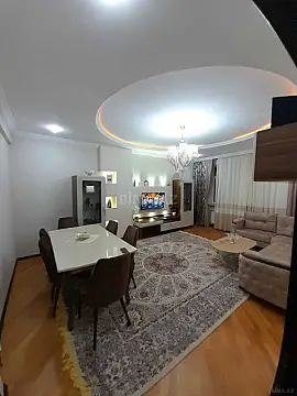 Satılır 3 otaqlı mənzil 130 m² — Bakı, İnşaatçılar 3 otaq 130.00 m²