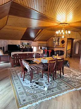 Satılır 6 otaqlı həyət evi 385 m²