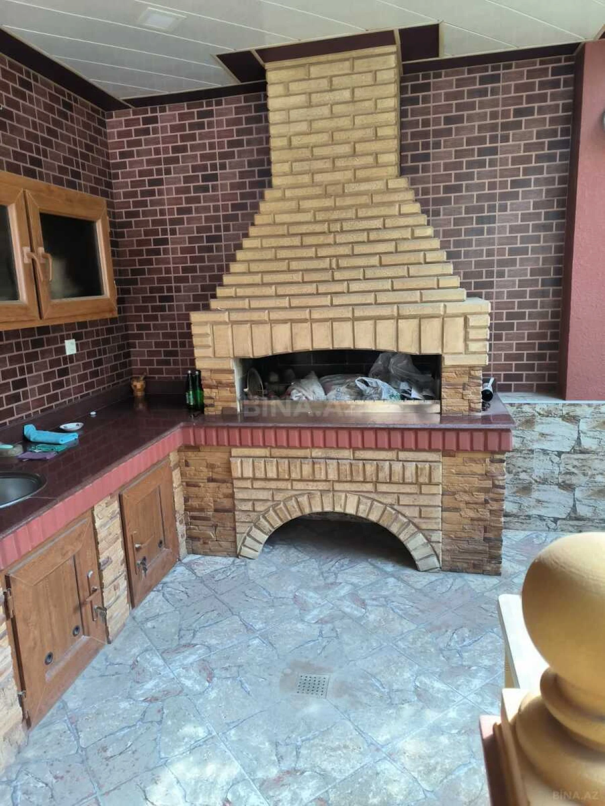 Satılır 6 otaqlı həyət evi 385 m²