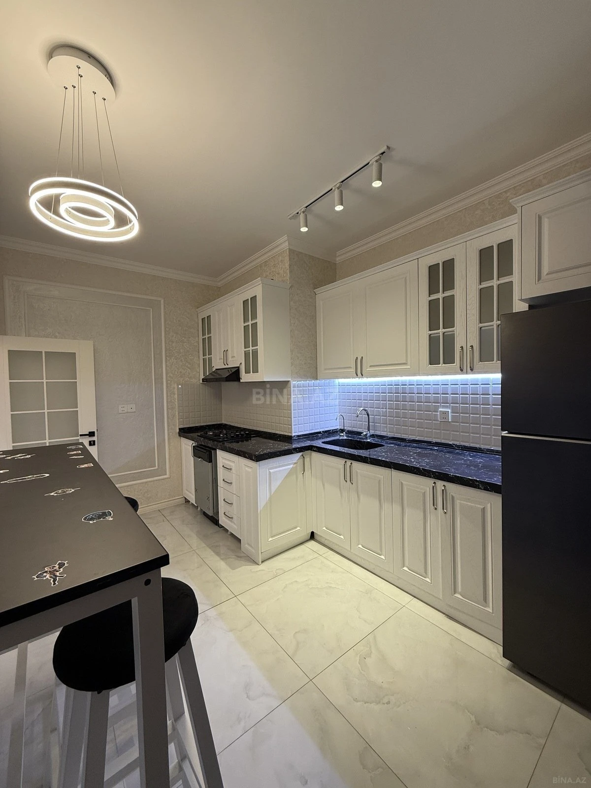 Satılır 3 otaqlı mənzil 100 m²