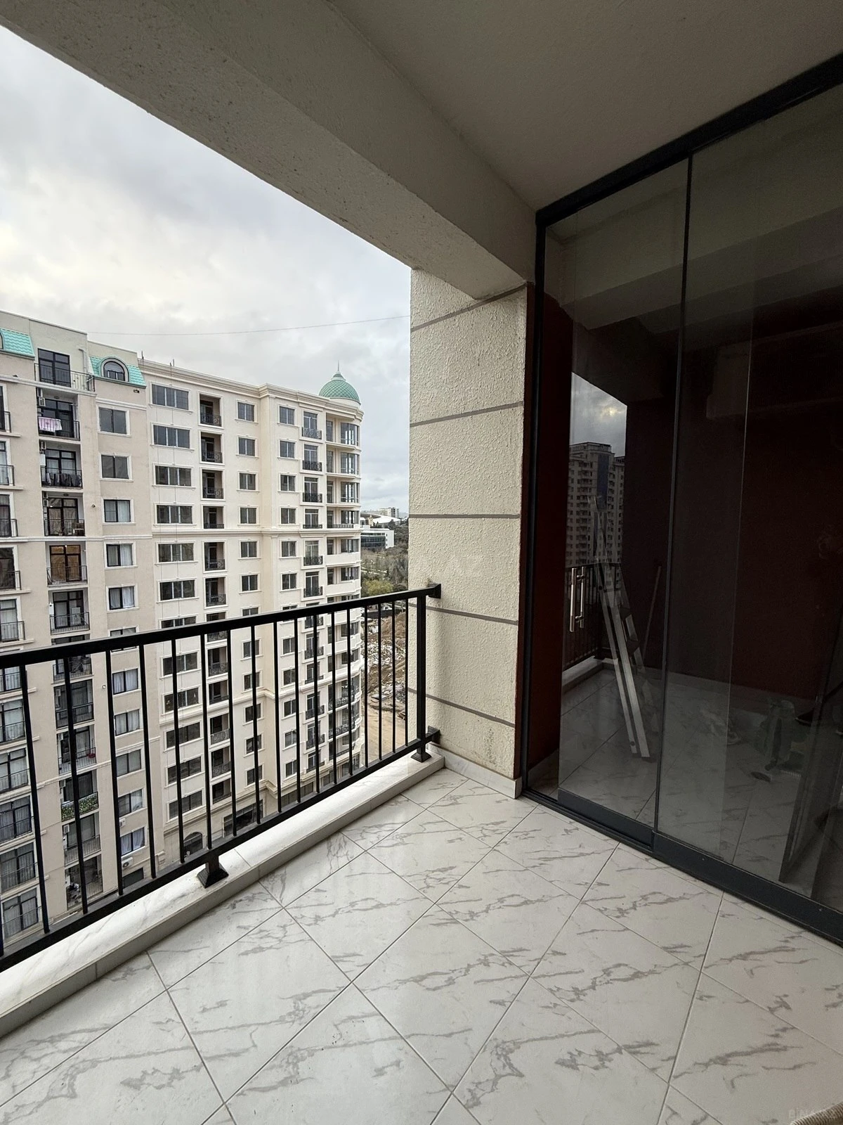 Satılır 3 otaqlı mənzil 100 m²