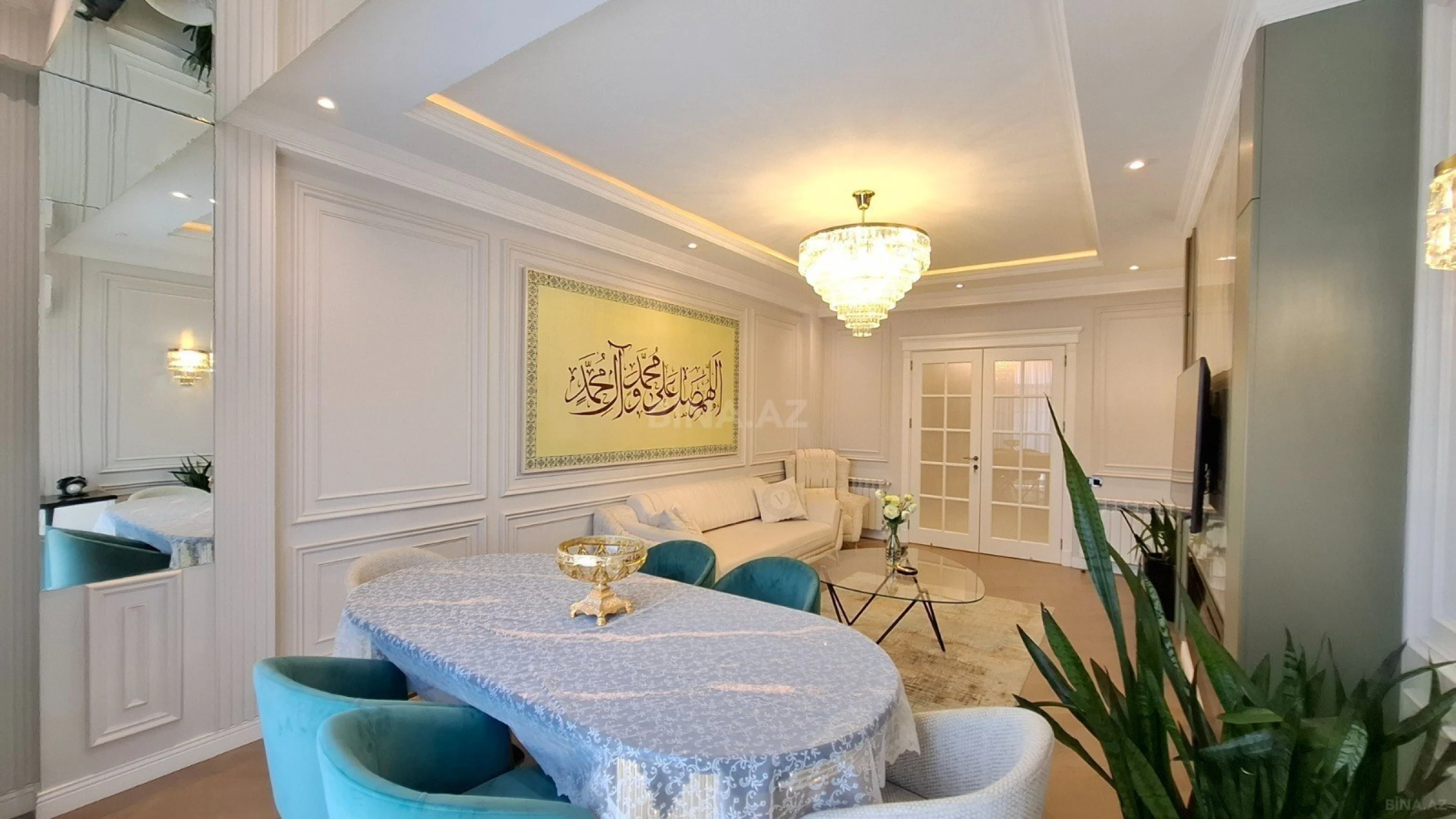 Satılır 3 otaqlı mənzil 130 m²