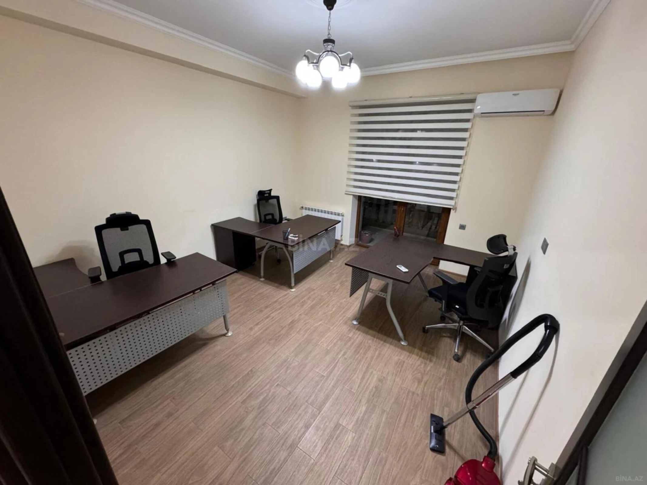 Kirayə verilir 3 otaqlı ofis 106 m²