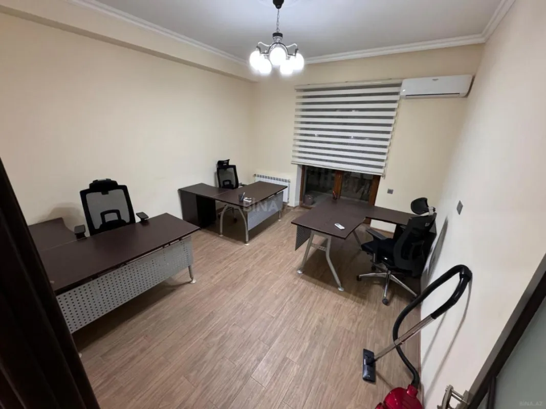 Kirayə verilir 3 otaqlı ofis 106 m²
