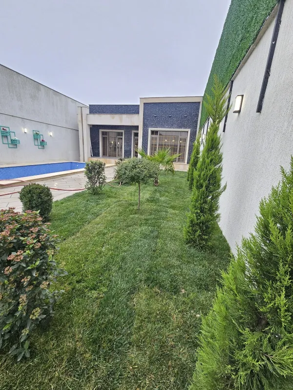 Satılır 4 otaqlı həyət evi 180 m²