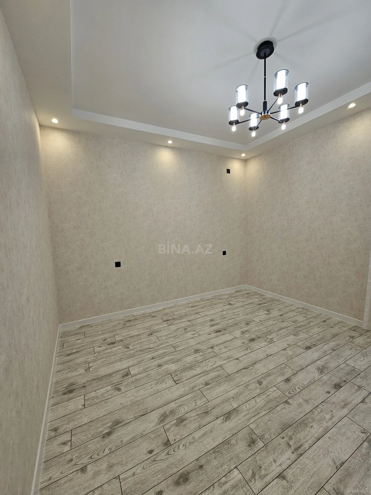 Satılır 4 otaqlı həyət evi 180 m²