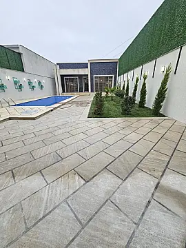 Satılır 4 otaqlı həyət evi 180 m²