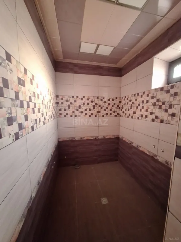 Satılır 4 otaqlı həyət evi 243 m²