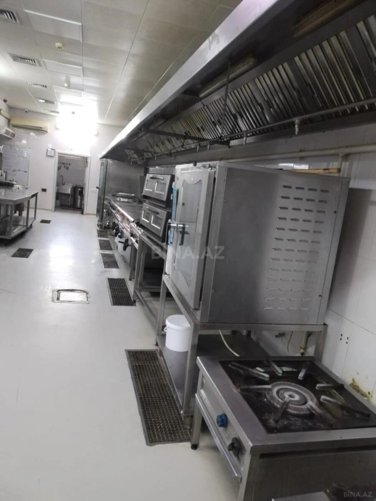 Kirayə verilir obyekt 1170 m²