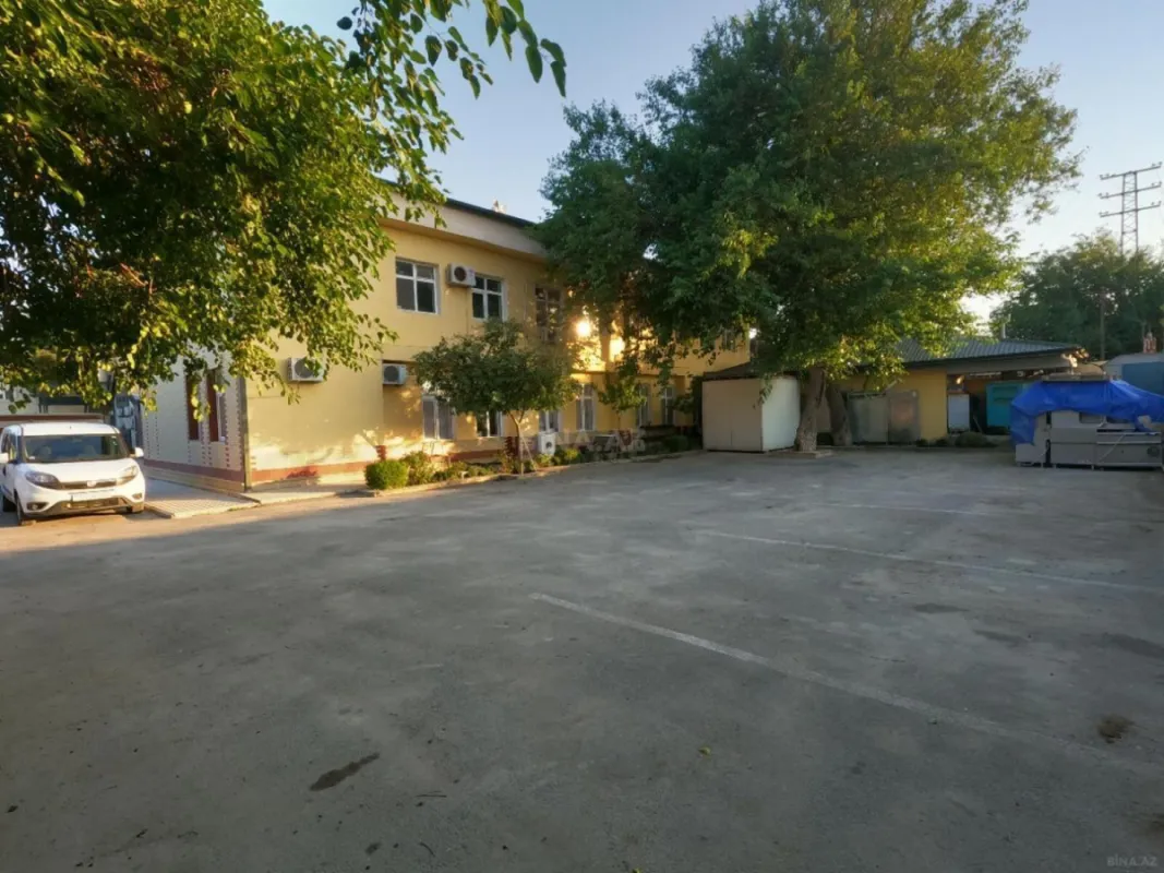 Kirayə verilir obyekt 1170 m²