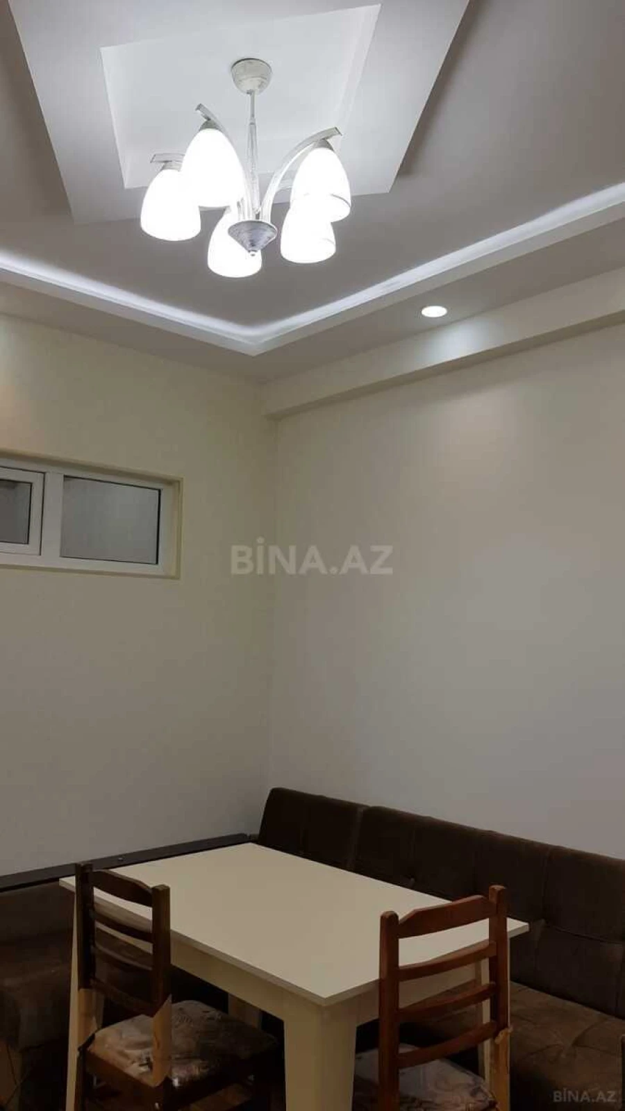 Kirayə verilir 2 otaqlı mənzil 60 m²