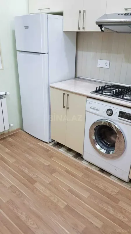 Kirayə verilir 2 otaqlı mənzil 60 m²