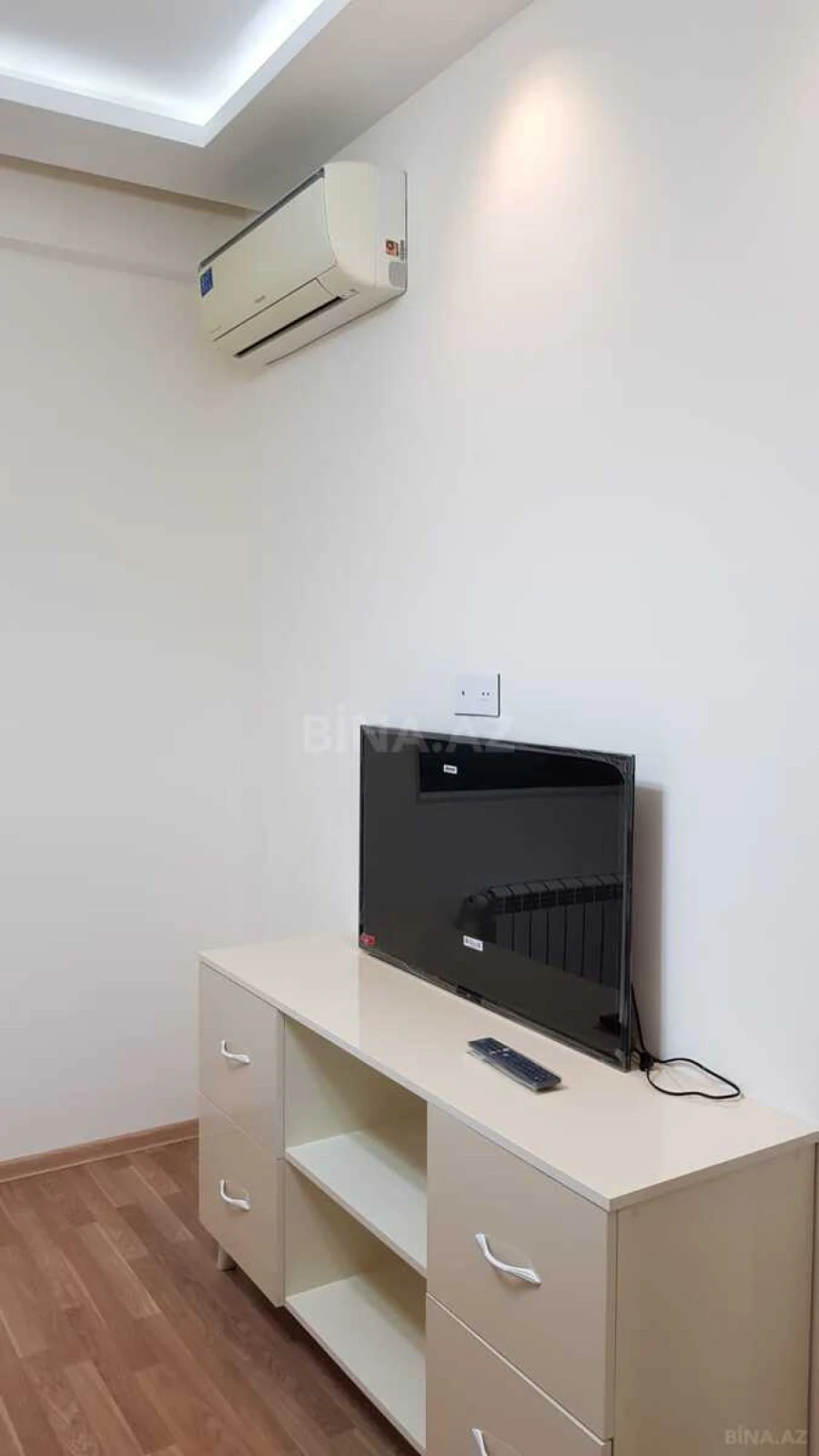 Kirayə verilir 2 otaqlı mənzil 60 m²