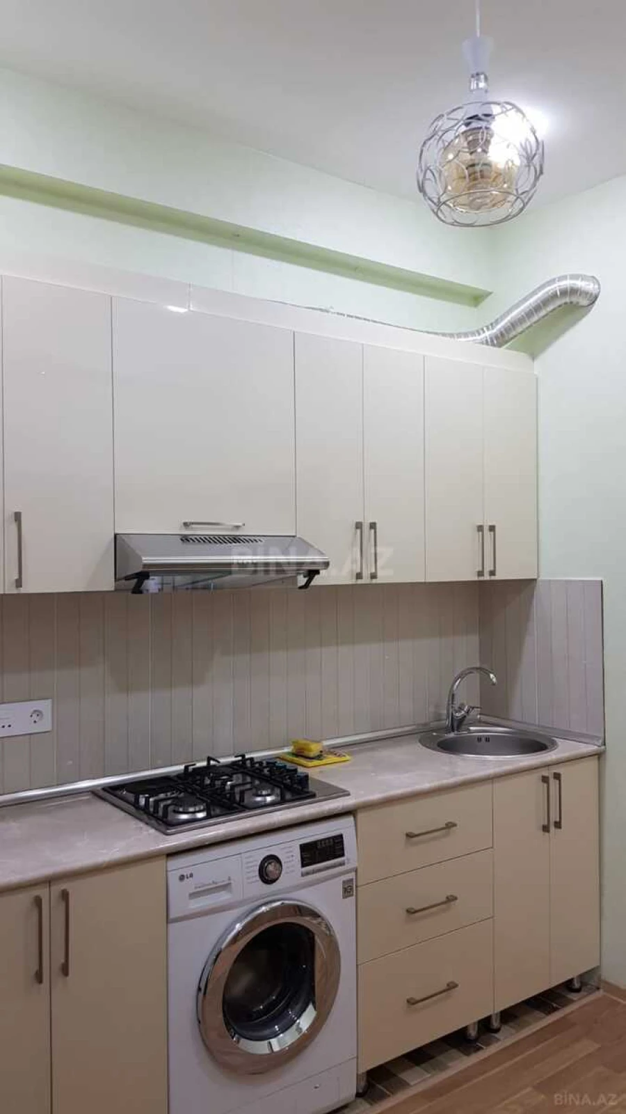 Kirayə verilir 2 otaqlı mənzil 60 m²