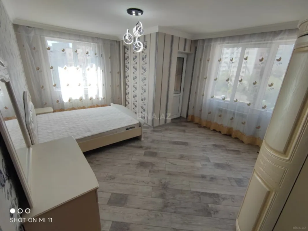 Kirayə verilir 3 otaqlı mənzil 110 m²