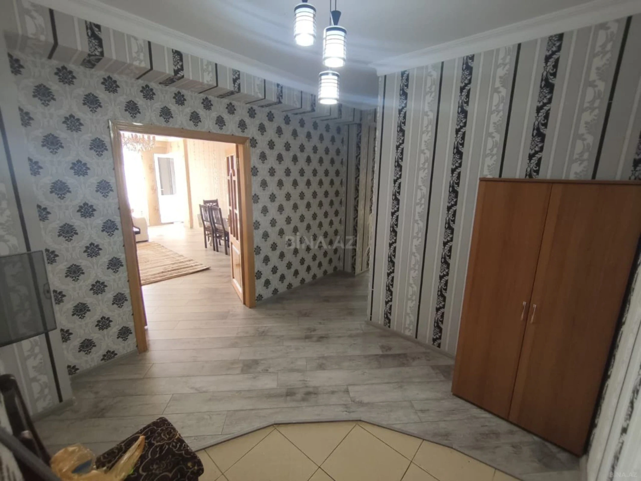 Kirayə verilir 3 otaqlı mənzil 110 m²