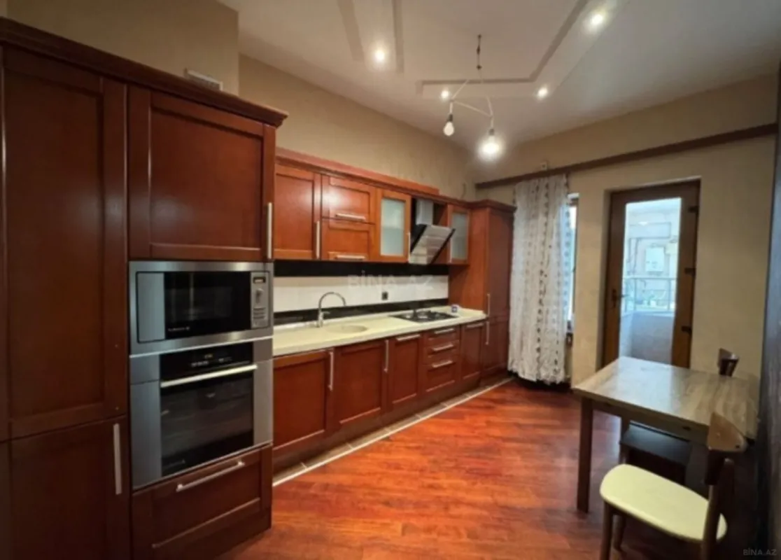 Satılır 2 otaqlı mənzil 80 m²