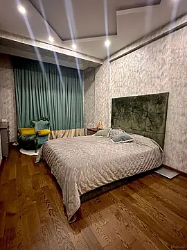 Satılır 4 otaqlı mənzil 140 m²