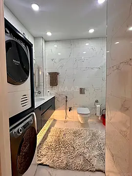 Satılır 4 otaqlı mənzil 140 m²
