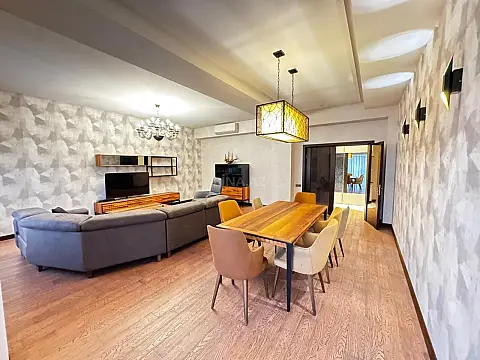 Kirayə verilir 3 otaqlı mənzil 165 m²