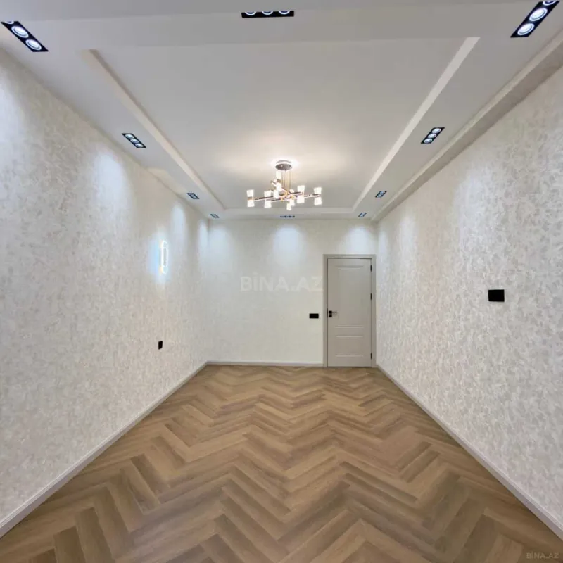 Satılır 2 otaqlı mənzil 79 m²