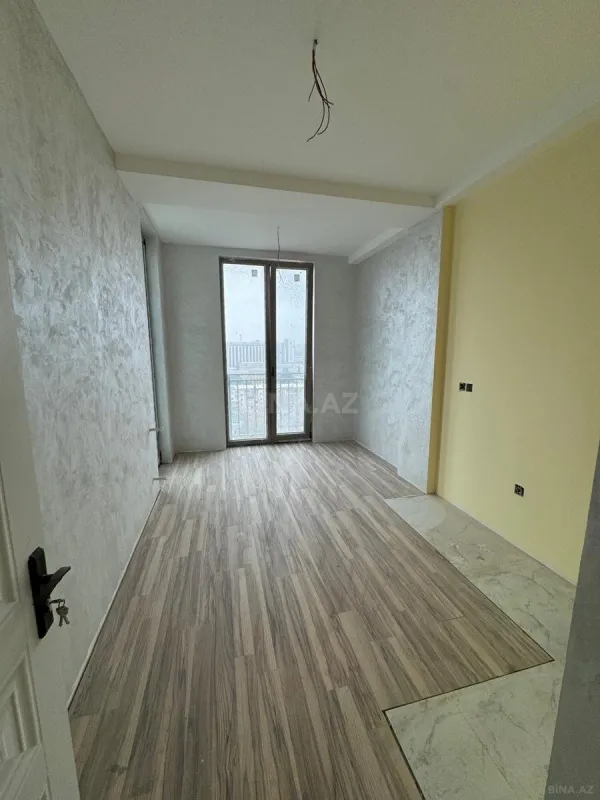 Satılır 3 otaqlı mənzil 101 m²