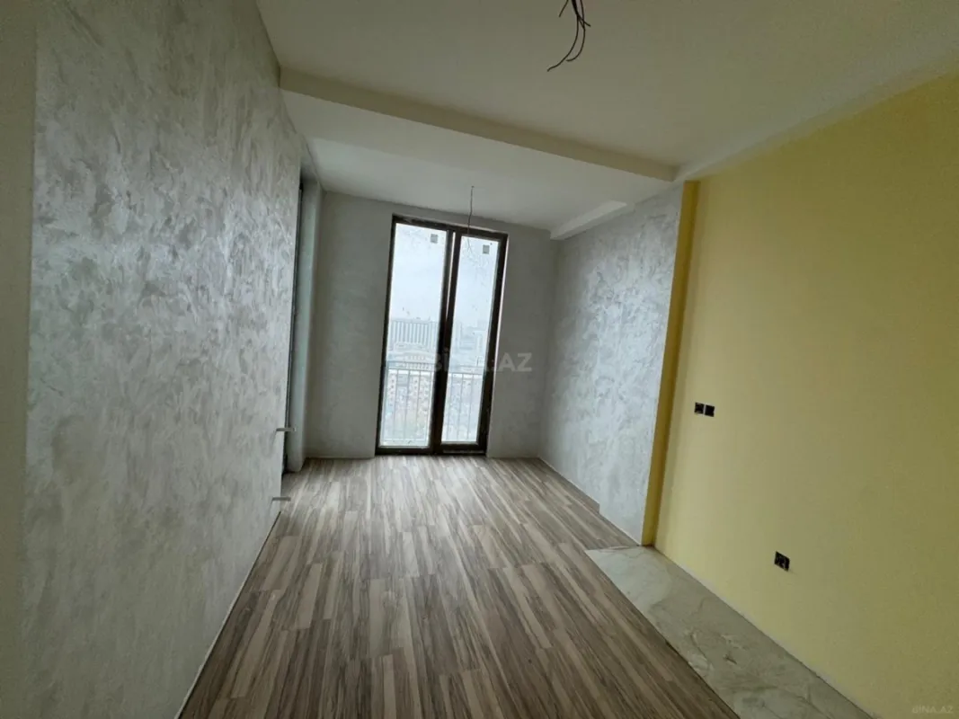 Satılır 3 otaqlı mənzil 101 m²
