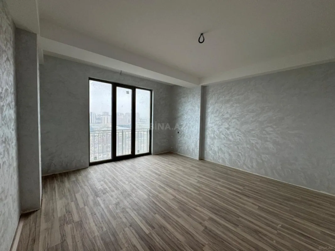 Satılır 3 otaqlı mənzil 101 m²