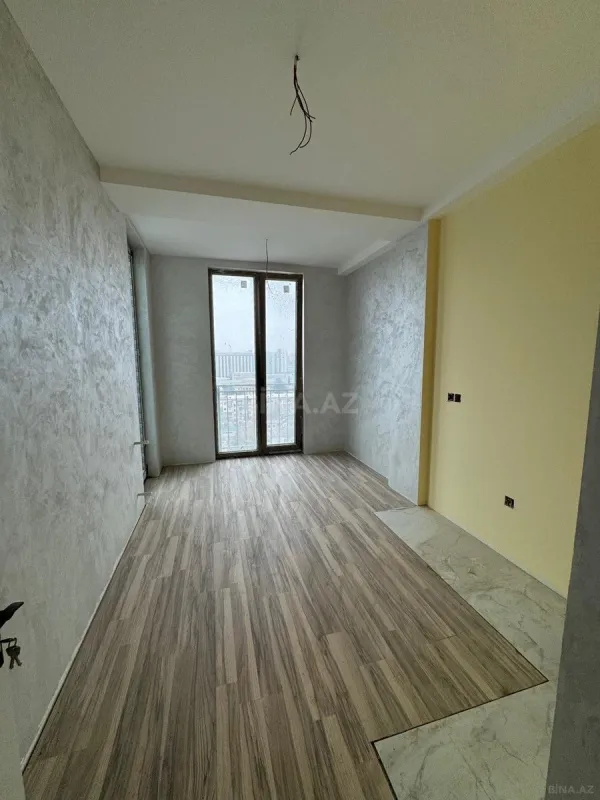 Satılır 3 otaqlı mənzil 101 m²