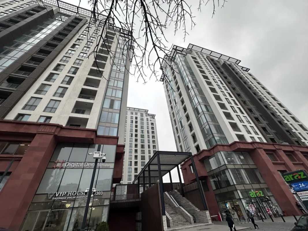 Satılır 3 otaqlı mənzil 101 m²