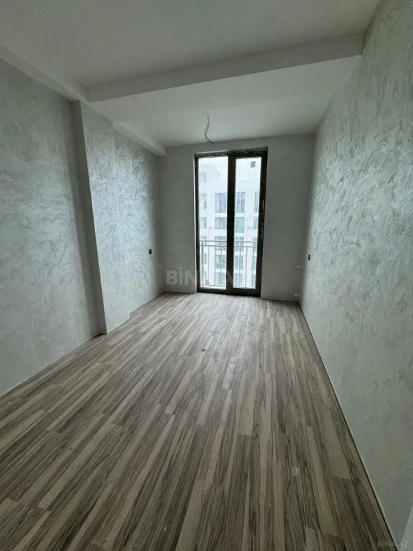 Satılır 3 otaqlı mənzil 101 m²