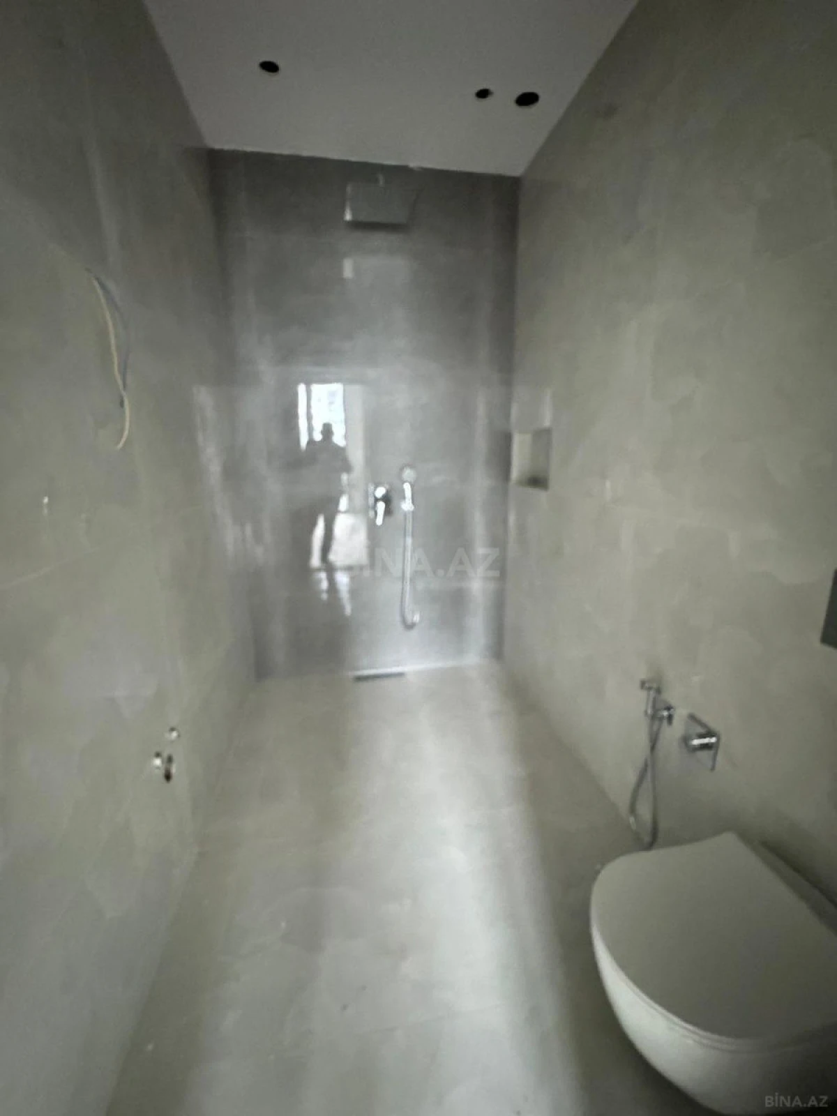 Satılır 3 otaqlı mənzil 101 m²