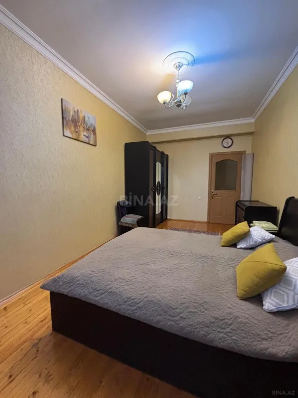 Satılır 3 otaqlı mənzil 120 m²