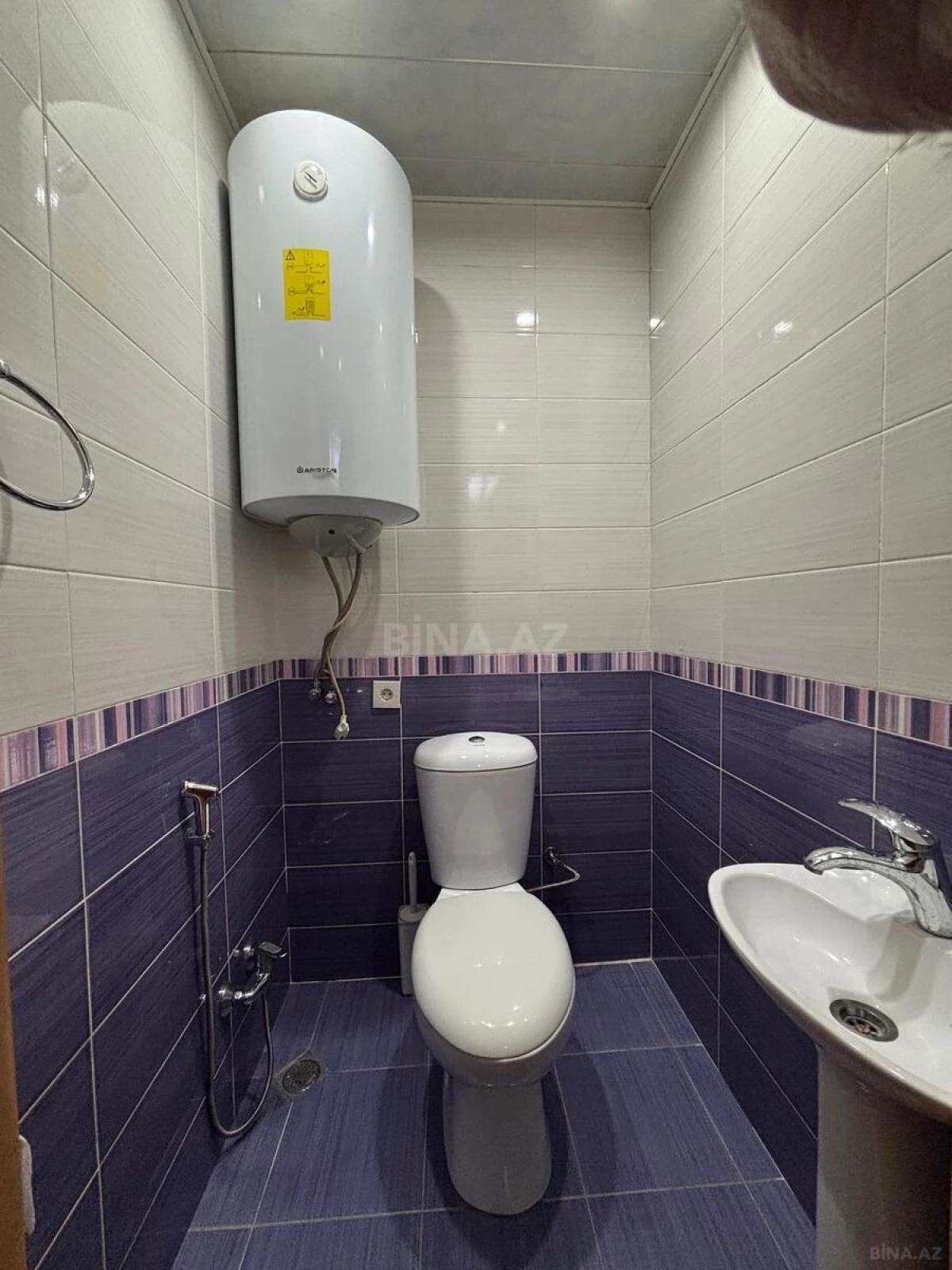 Satılır 3 otaqlı mənzil 120 m²