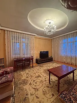 Satılır 3 otaqlı mənzil 120 m²