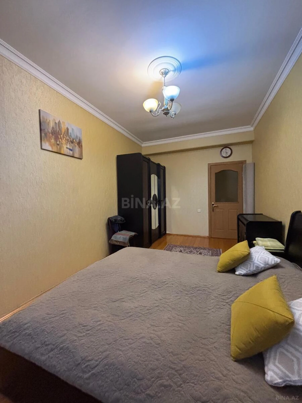 Satılır 3 otaqlı mənzil 120 m²