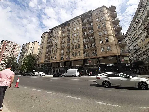 Satılır 4 otaqlı mənzil 244 m² — Bakı, Nərimanov 4 otaq 244.00 m²